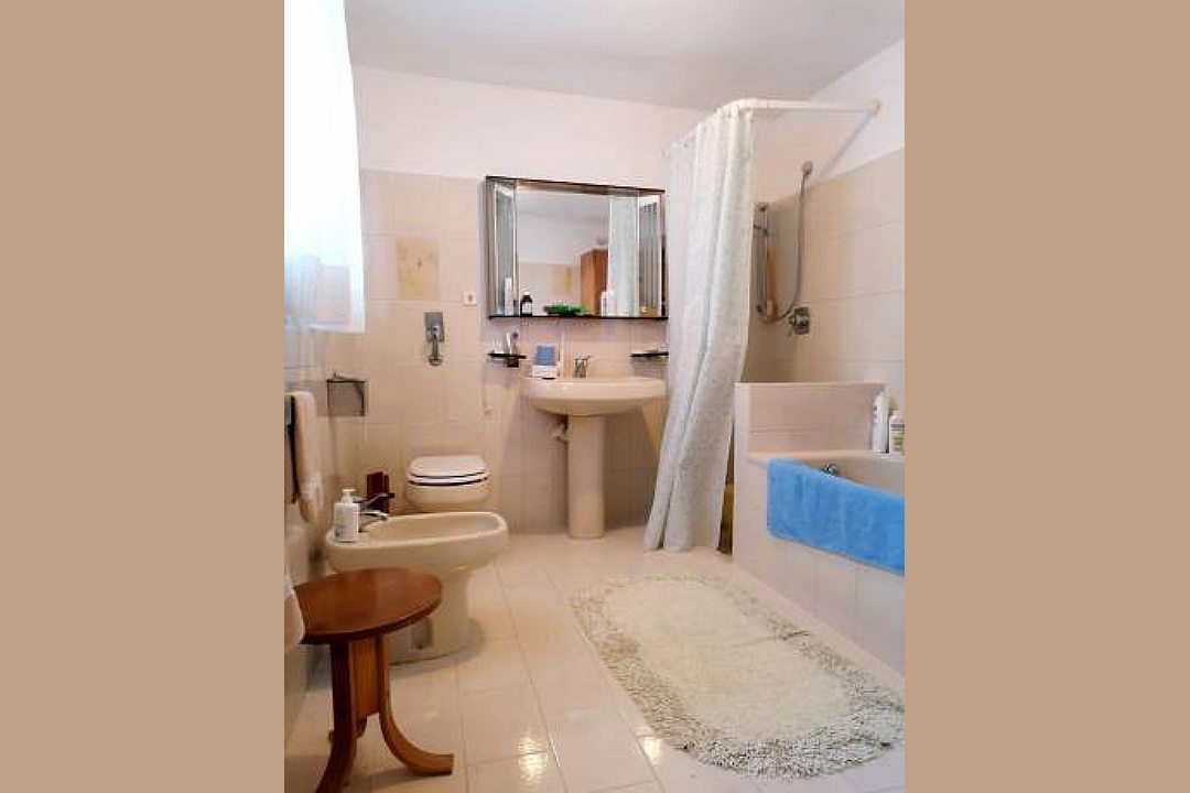 Aquileia, 7 Bedrooms Bedrooms, ,3 BathroomsBathrooms,Vila,Predané,1308