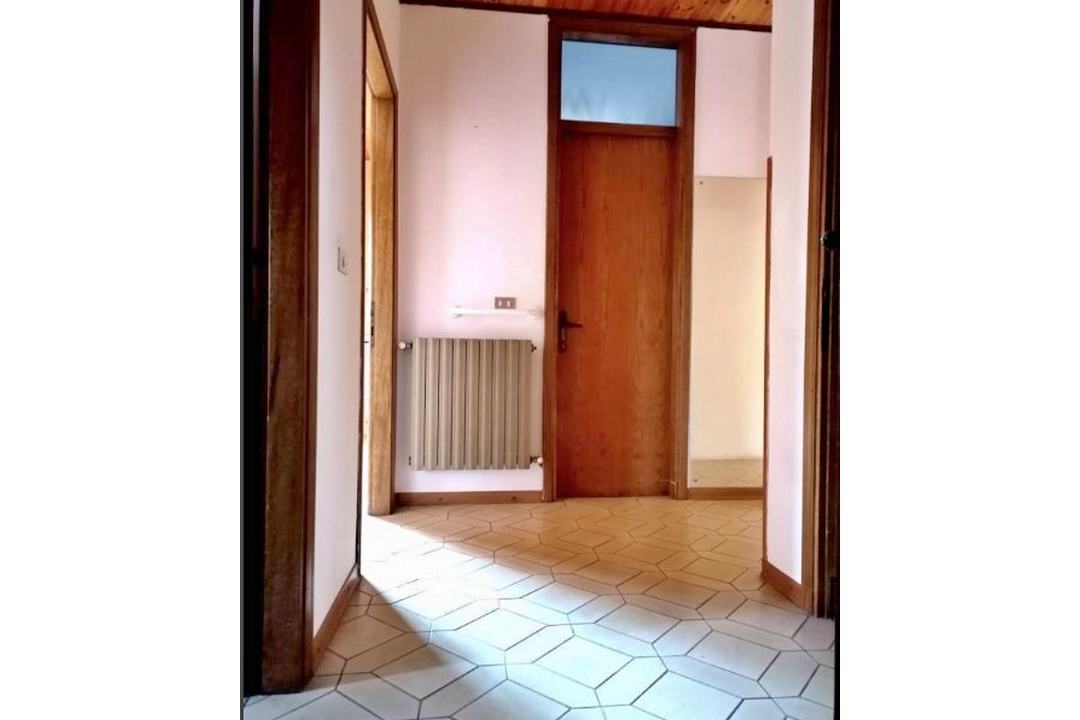 Aquileia, 11 Bedrooms Bedrooms, ,3 BathroomsBathrooms,Vila / dom,Na Predaj,1447