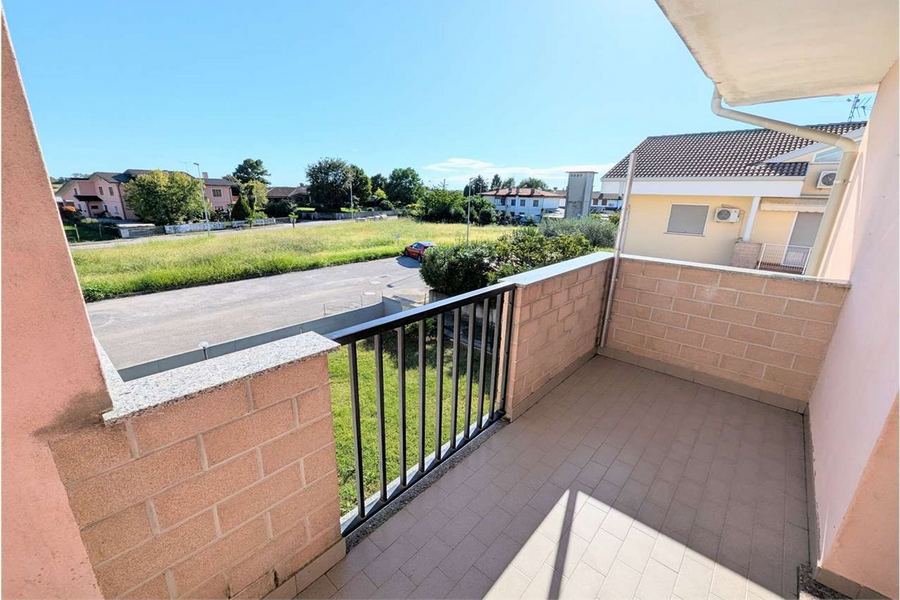 Terzo di Aquileia, 5 Bedrooms Bedrooms, ,2 BathroomsBathrooms,Byt,Na Predaj,1695