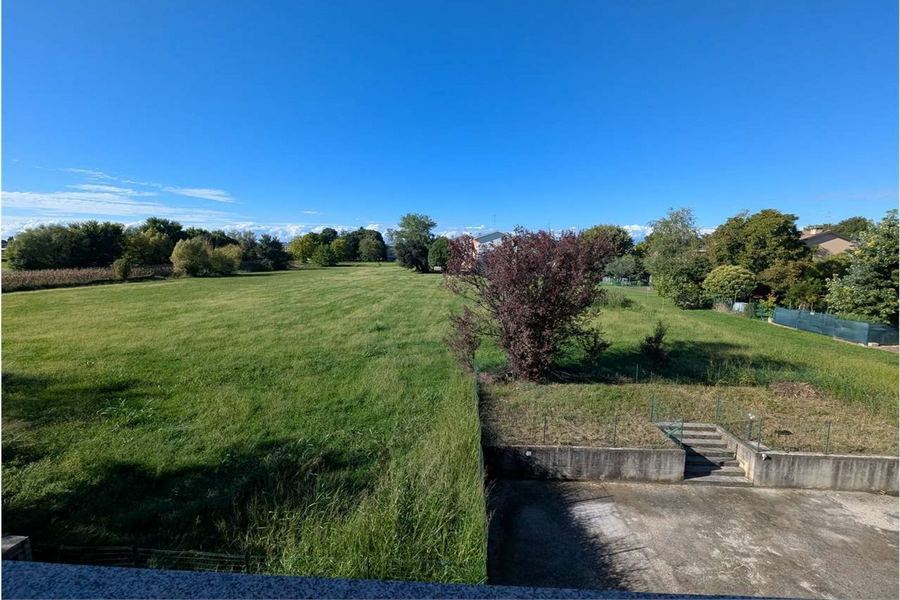 Terzo di Aquileia, 5 Bedrooms Bedrooms, ,2 BathroomsBathrooms,Byt,Na Predaj,1695